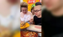 娱乐吃瓜酱轻断食
