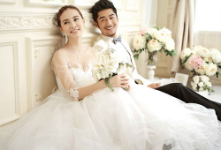 牟兴区的结婚照片,幸福婚照见证爱情传奇