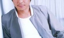 王杰个人资料简介,音乐传奇，深情演绎，揭秘华语乐坛的摇滚王者